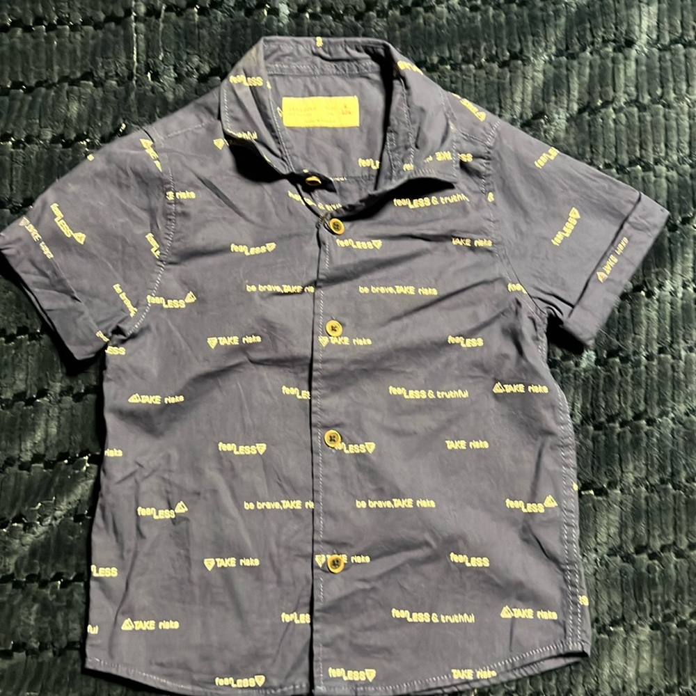 BNWT Zara boys size 4 button down